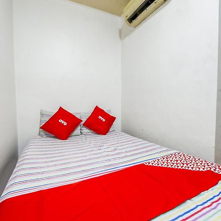 Busline Apartelle Кесон-Сити Экстерьер фото