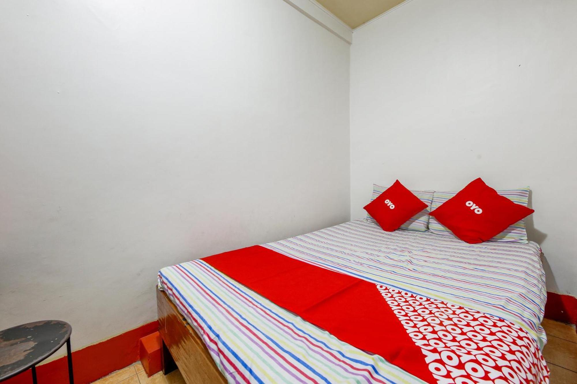 Busline Apartelle Кесон-Сити Экстерьер фото